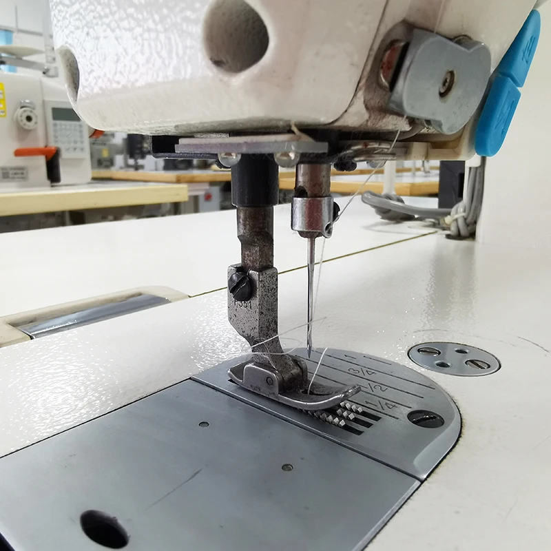 Clothing shoes and hats sewing equipment The computer drives the high speed flat sewing machine directly RN6188-802A