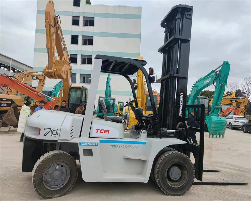 construction machinery TCM 7 ton FD70Z8 used secondhand diesel forklift with engine ISUZU 6BG1