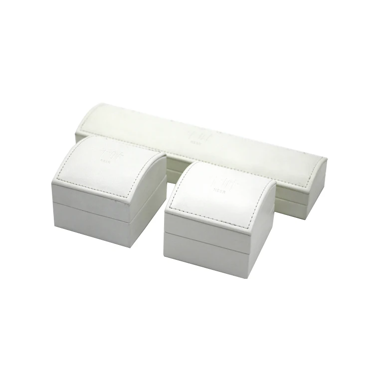 Wholesale  Plastic Clamshell Packlaging  Ring Necklace Gift Packaging Box Small Travel Jewelry Box