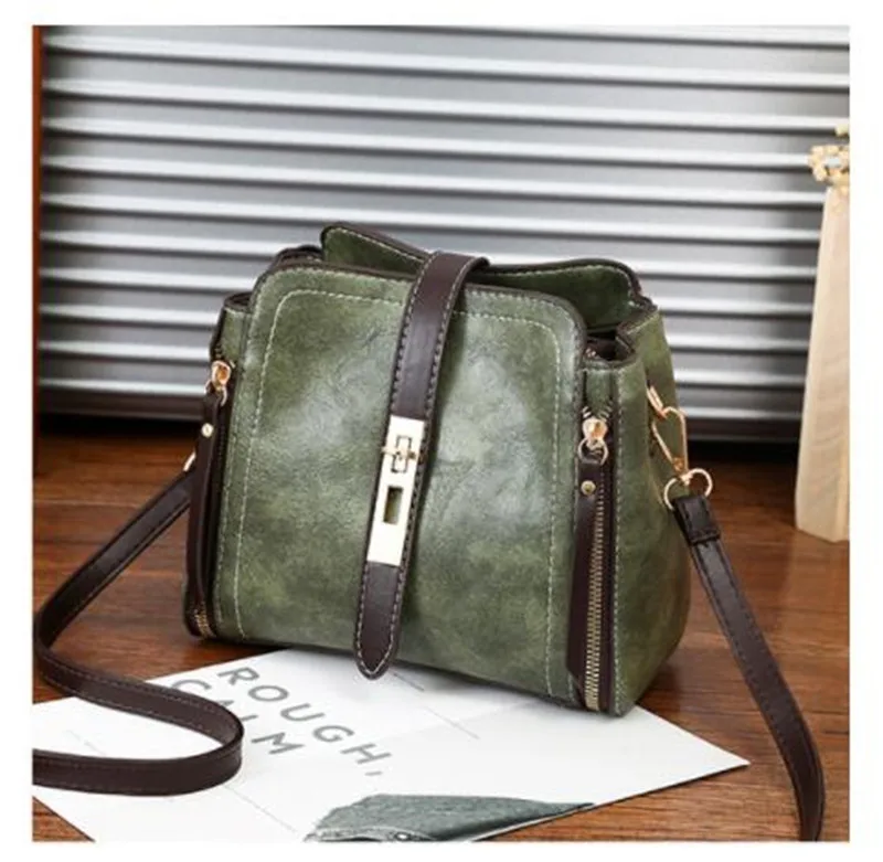 Best sellers wholesale handbag bundle blue glass display cabinet