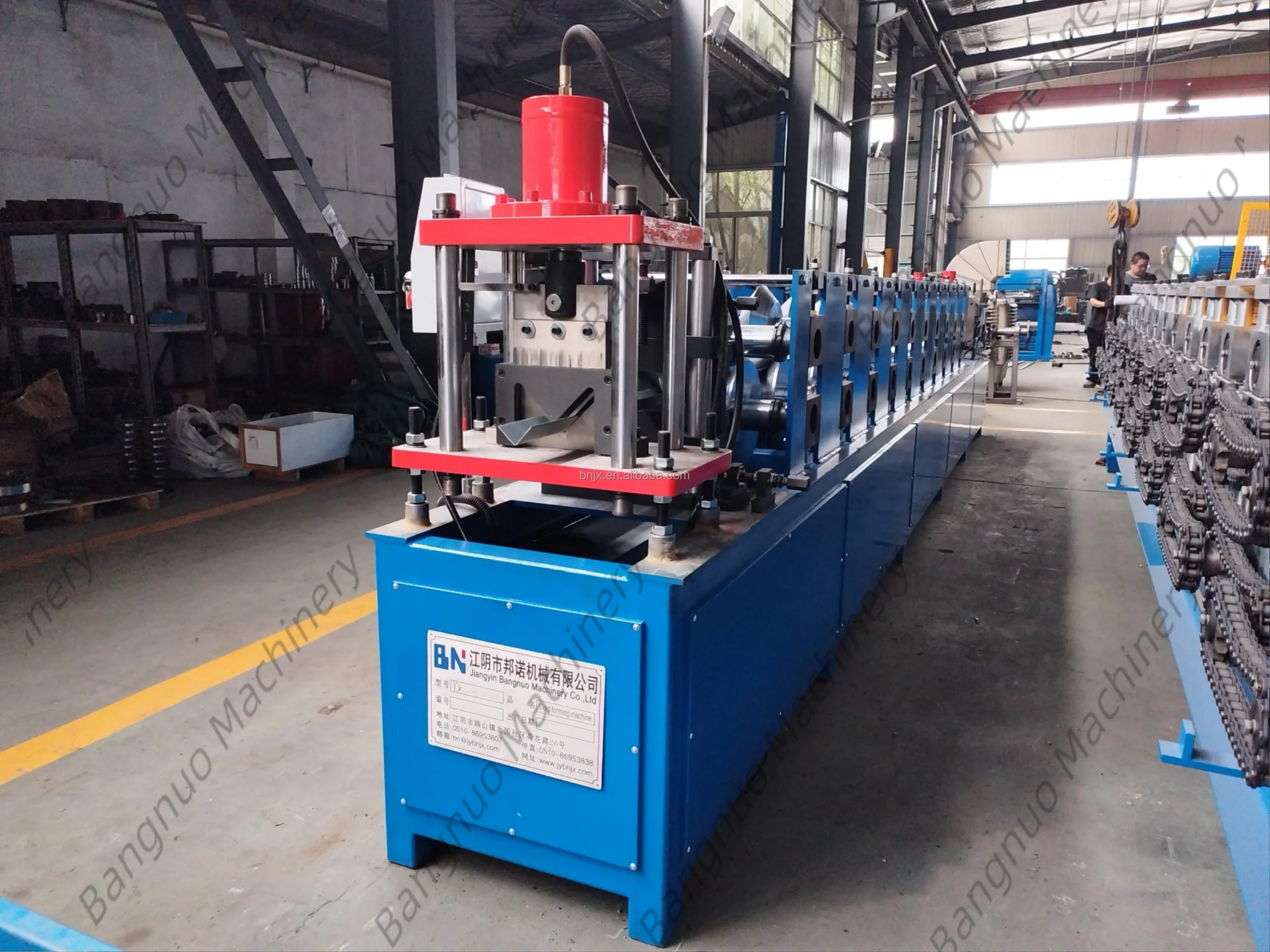Custom sizes high speed automatic punching angle steel roll forming machine