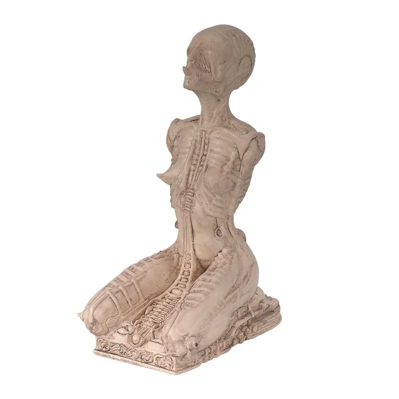 Мультяшная комическая статуя настольная декорация смолы персонаж аниме инопланетная