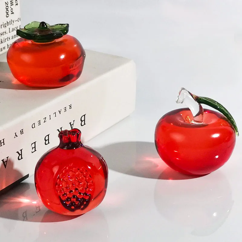 Glass Red Strawberry Figurine Crystal Fruit Collectible Art Glass Miniature Ornament Tabletop Desk Home Decoration