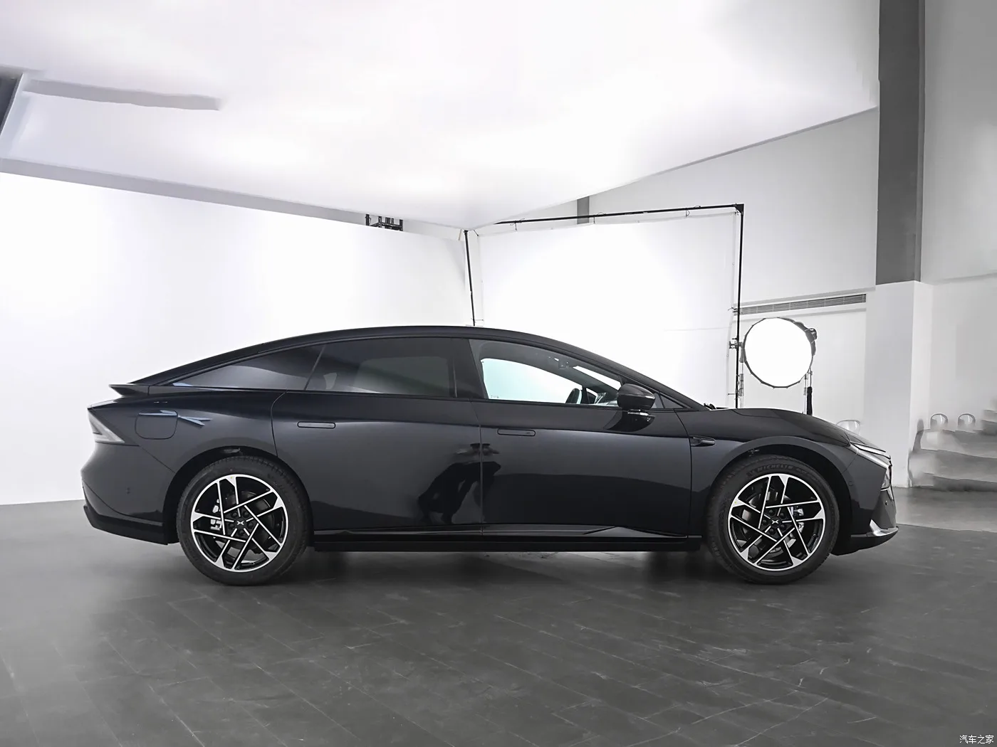 XiaoPeng P7+ Revolutionizes Electric Driving with Unmatched Precision