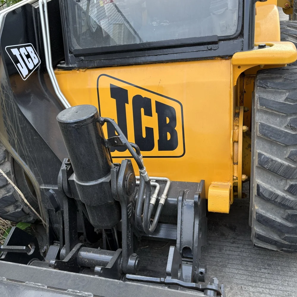 2024 New arrival: Used JCB 185 & 175 loaders for sale. High efficiency, best condition.