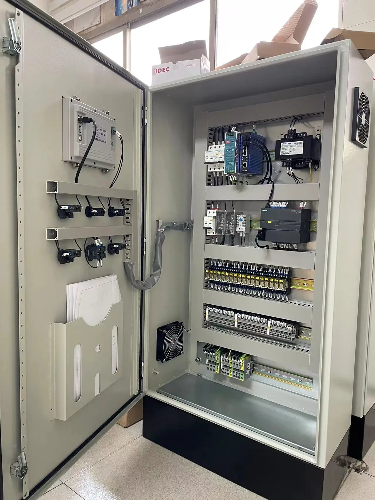 Electrical power supply direct on line star delta soft vfd control cabinet