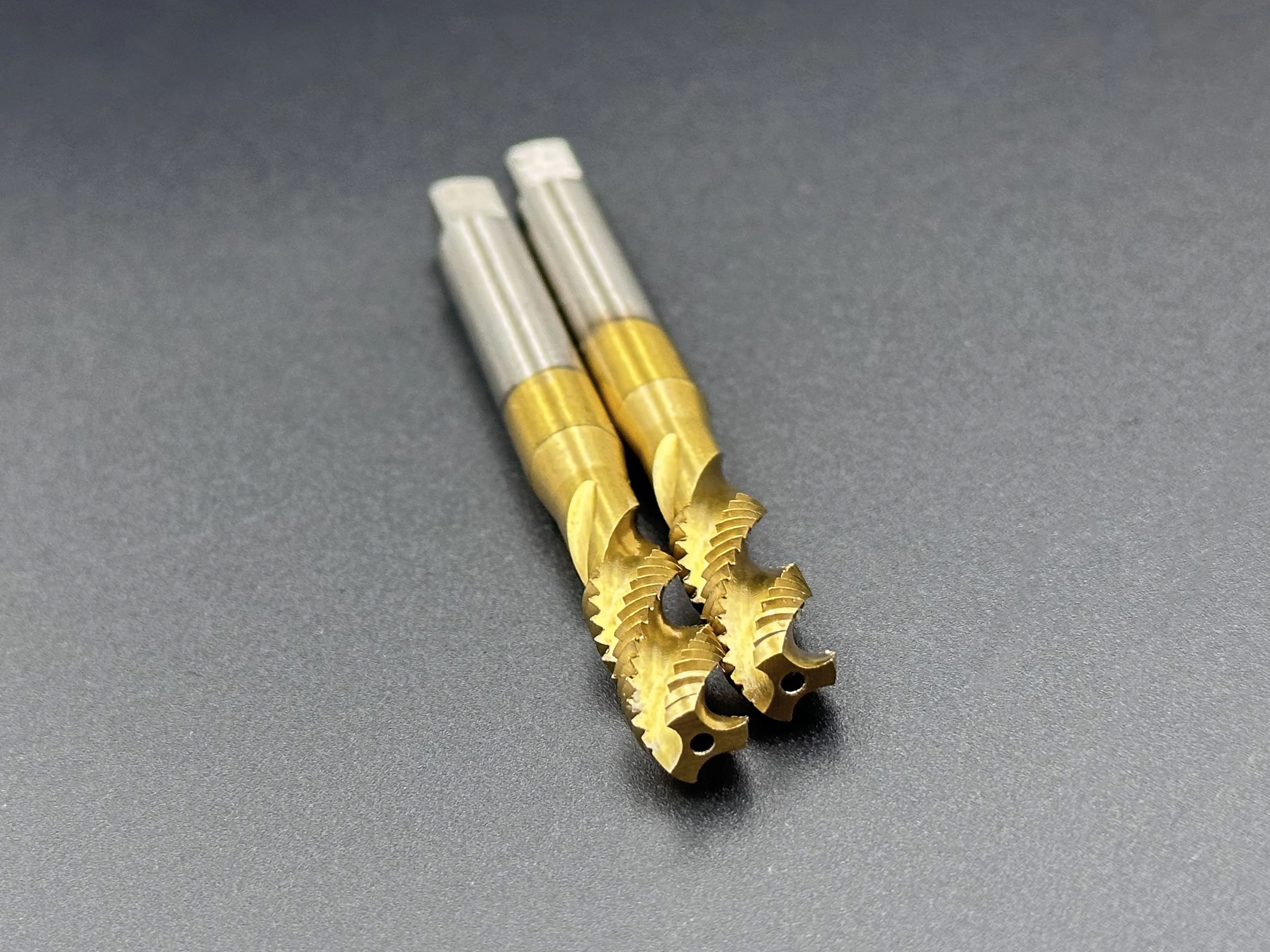 High Quality HSS Cutting Tool Spiral Flute Machine Taps for Threading