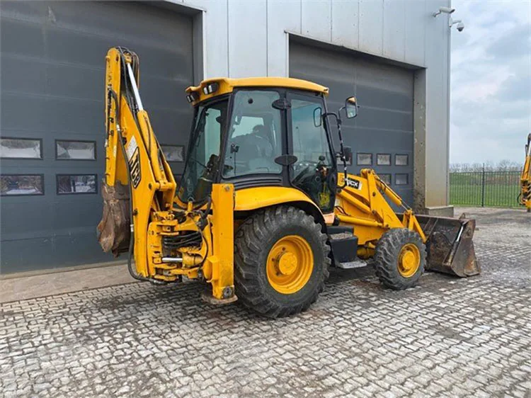 Продажа экскаваторов-погрузчиков JCB 3CX JC B б/у в Дубае экскаватор-погрузчик mini 4CX 4x4