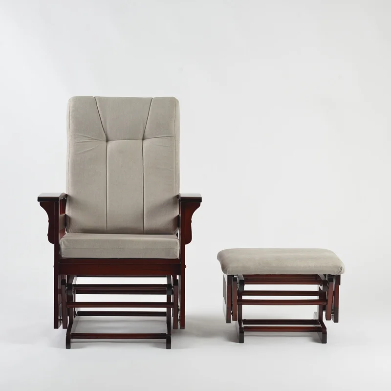 Кресло для кормления ребенка и деревянное кресло грудью