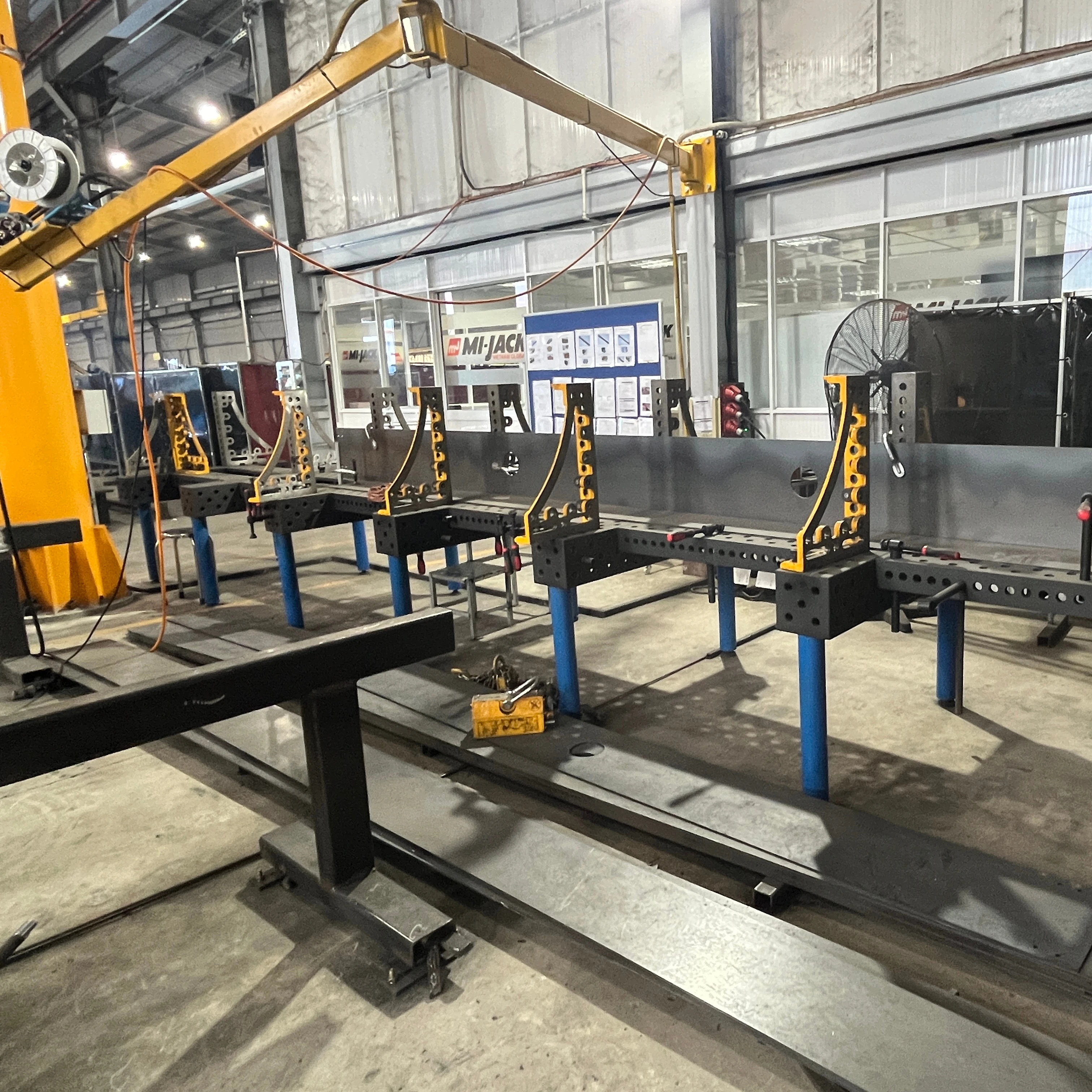 Steel or cast iron portable welding table Best quality 3D welding table