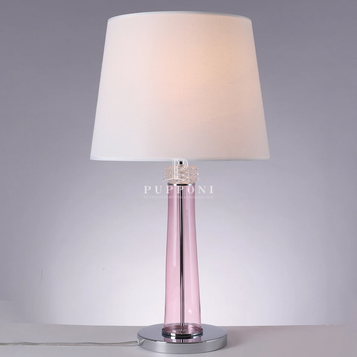 Декоративная современная настольная лампа в скандинавском стиле