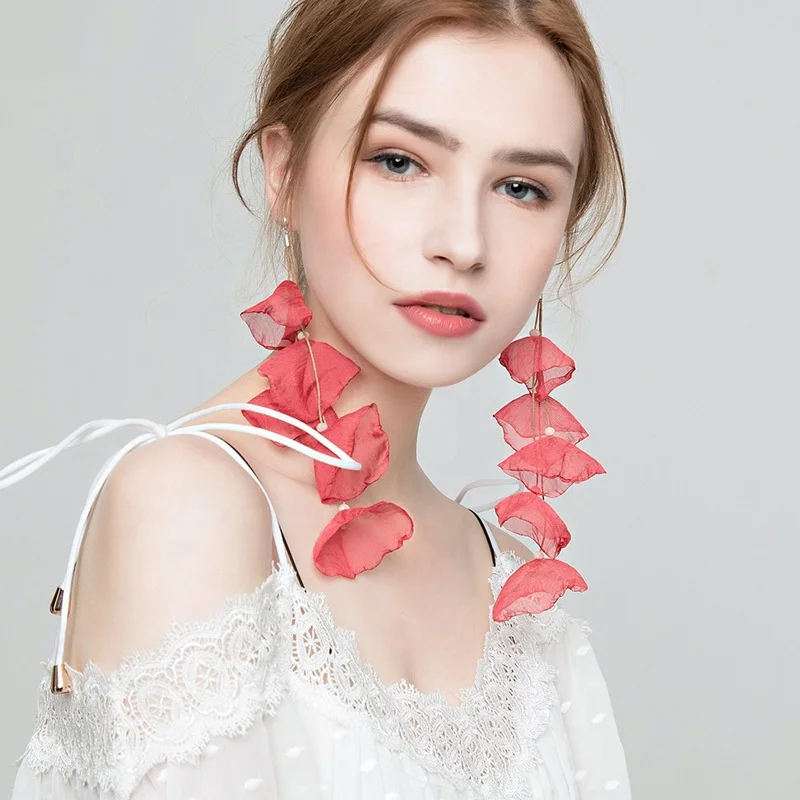 2020 New Arrival Elegant Dangle Style Handmade Yarn Red Flower Long Evening Earrings