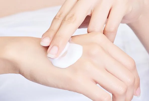 High Quality White Vaselinum AloeVaseline Petroleum Jell Petrolatum Jell Vaseline Snow White CAS 8009-03-8