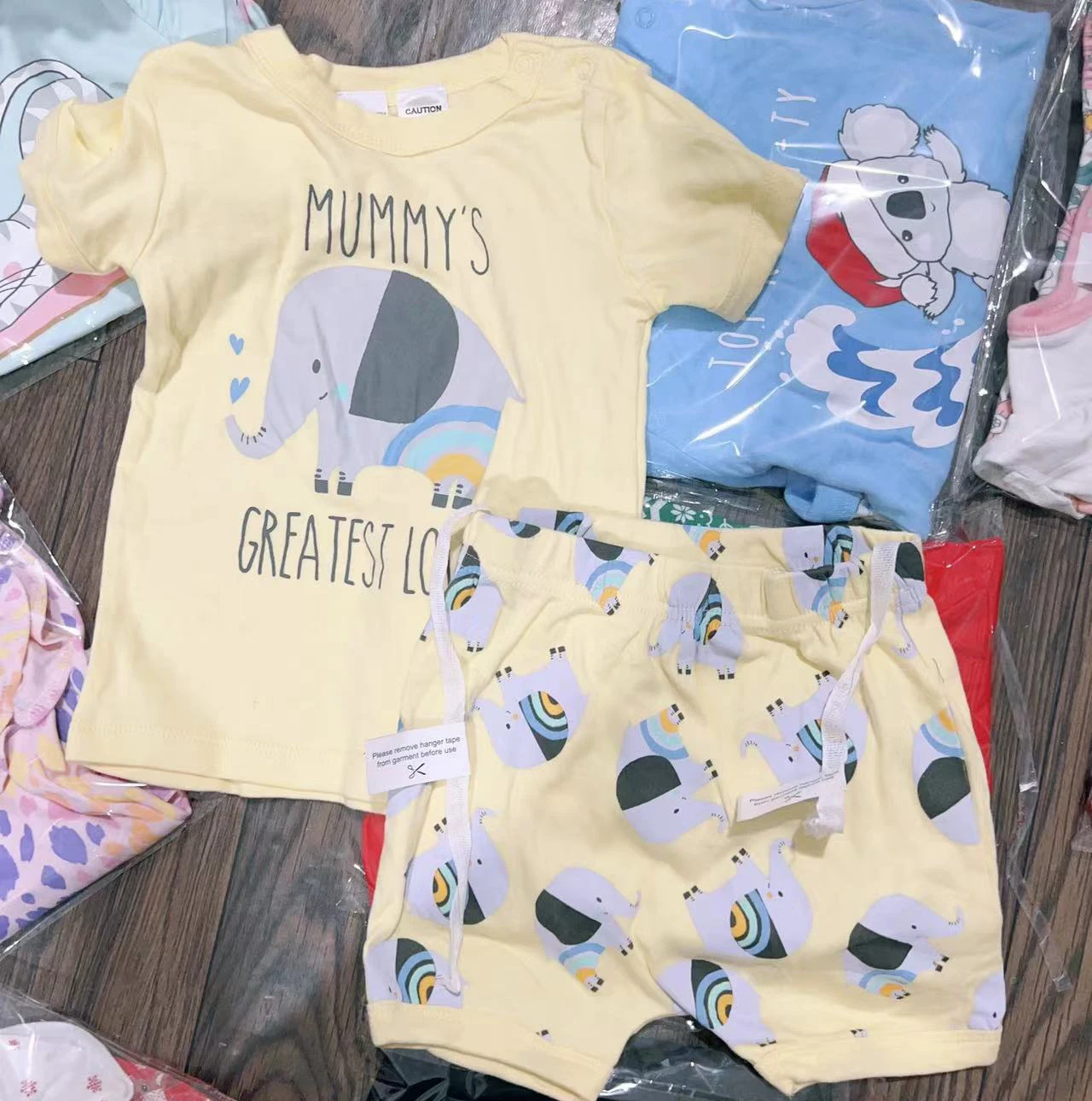 Apparel stock Baby GIRL Suits Set Kids Clothing Boys girls Clothing sets kids clothing sets stocks