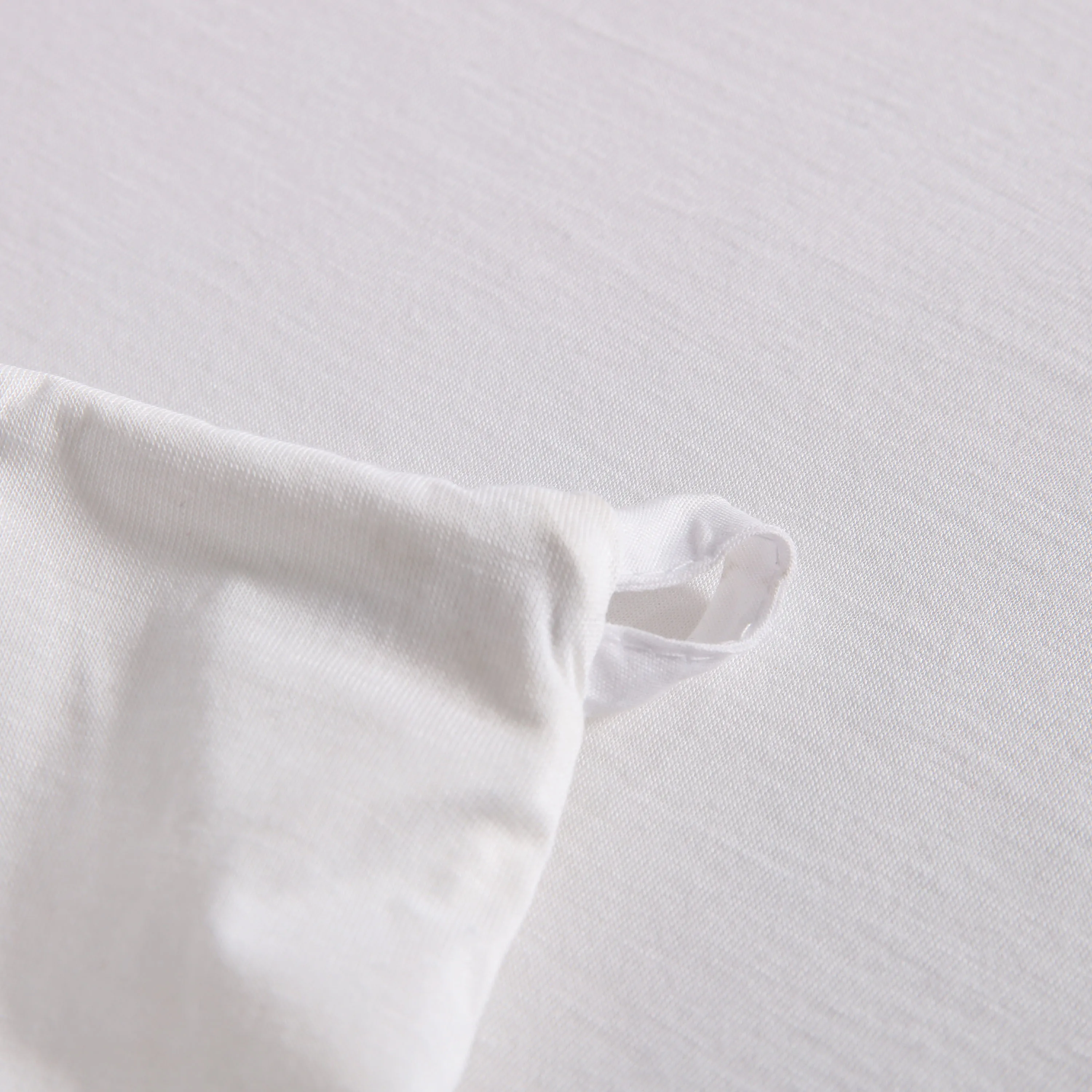 Wholesale Large King Size Cheap Orthopedic Double Memory Foam Bed Mattress Protector Cover Cover Protector Waterproof