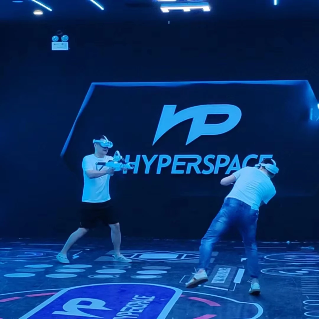 VR Arena Оффлайн Виртуальная реальность Интерактивная стрельба из оружия игры Аркада Vr Арена многопользовательская