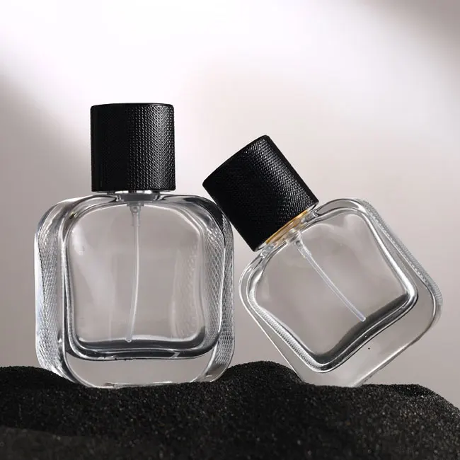 Hot Sale 30ml 50ml 100ml Clear Crocodile Grain Bottle Glass Spray Perfume Bottle with Lid