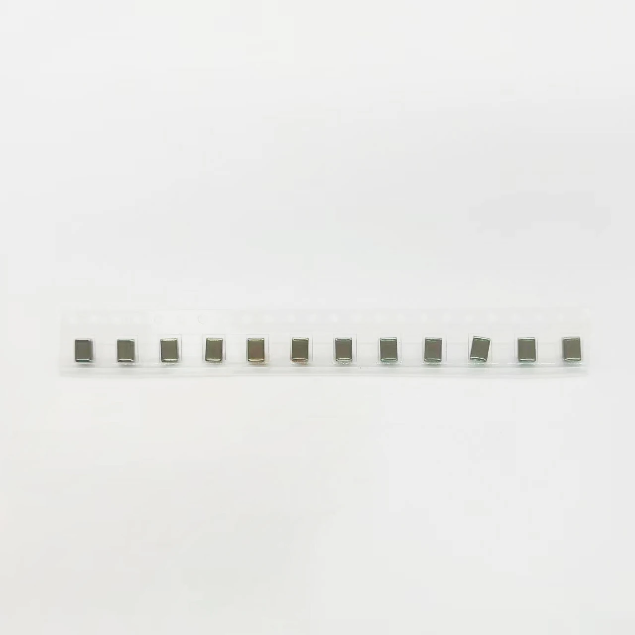 1206(3216)SMD capacitor Y5V 3.2*1.6*0.8 10uf large capacity Can replace low-capacity aluminum electrolytic capacitors