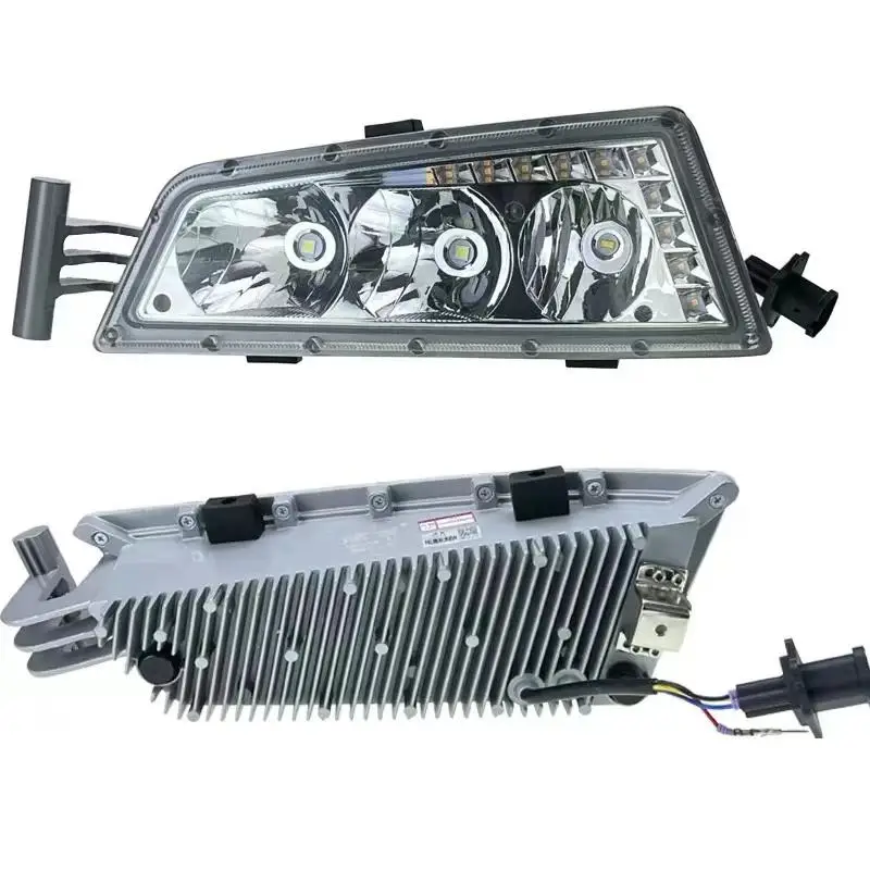 Right fog lamp assembly AZ962272000013 SITRAK C7H