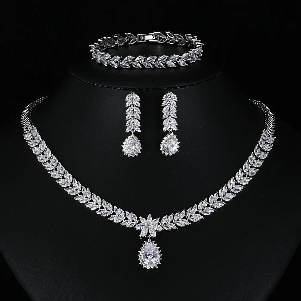 DAIHE SET-3876 Luxury Emerald Pendant Water Drop Horse Eye Flower Jewelry Tassel Set Jewelry