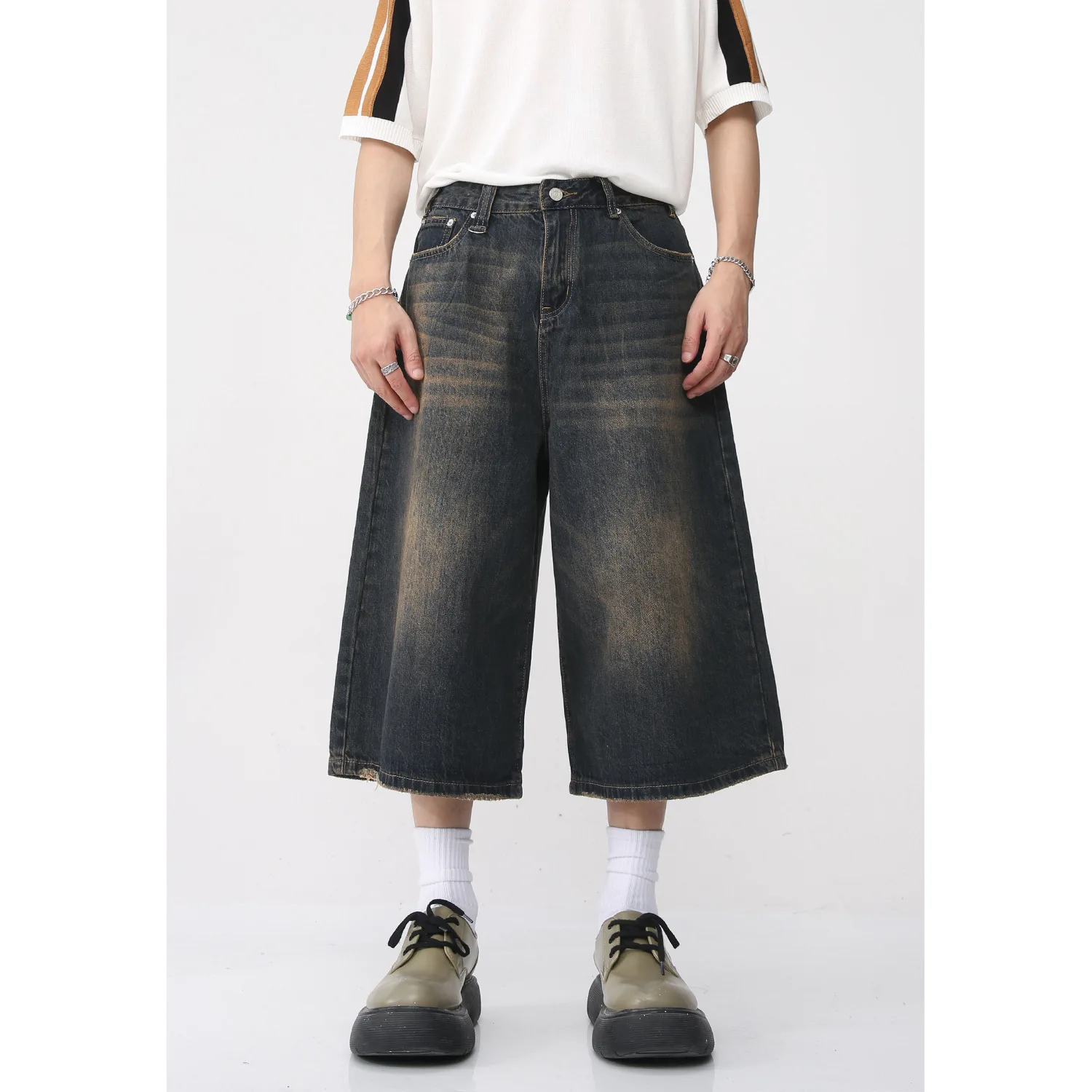 Wholesale Custom Korean Vintage Flared Capri Pants for Men Loose Wide Legs Baggy Casual Style Made from Fabric for Spring