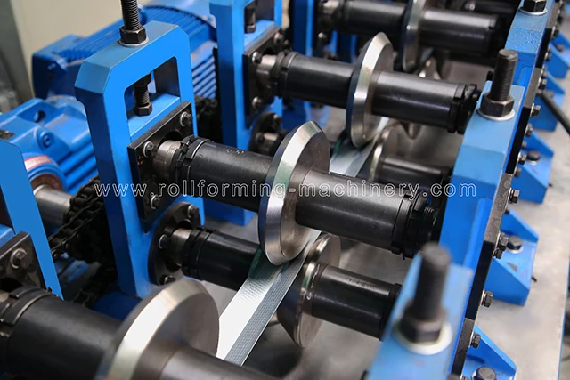 Fwall Angle Roll Forming Machine (High Speed Type)