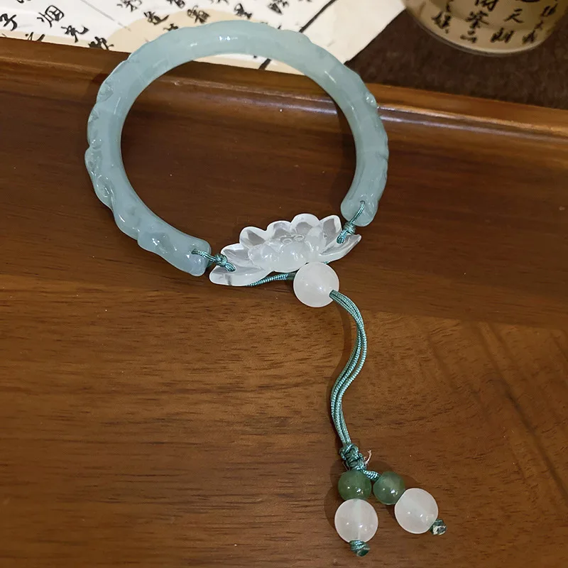 New Chinese Style Lotus Resin Bracelet Fashion Temperament Personal Influencer Same Wholesale