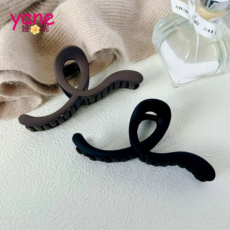 11CM Wave Hair Claw Matte Black Shark Hair Clips For Women Hair Accessories