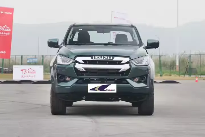 DMAX  Isuzu 3.0L 4x4 Fenced 3.5 Ton Box Truck New Domestic Electric Euro 6 Left Seat Passenger Car Cheap Pickup Truck