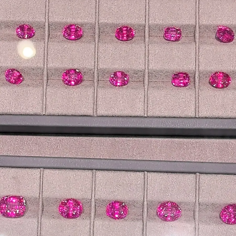Wholesale Price Lab Grown Hot Pink Sapphire Emerald Red Ruby Loose Created Round Cushion Oval Gemstone for Jewelry Making