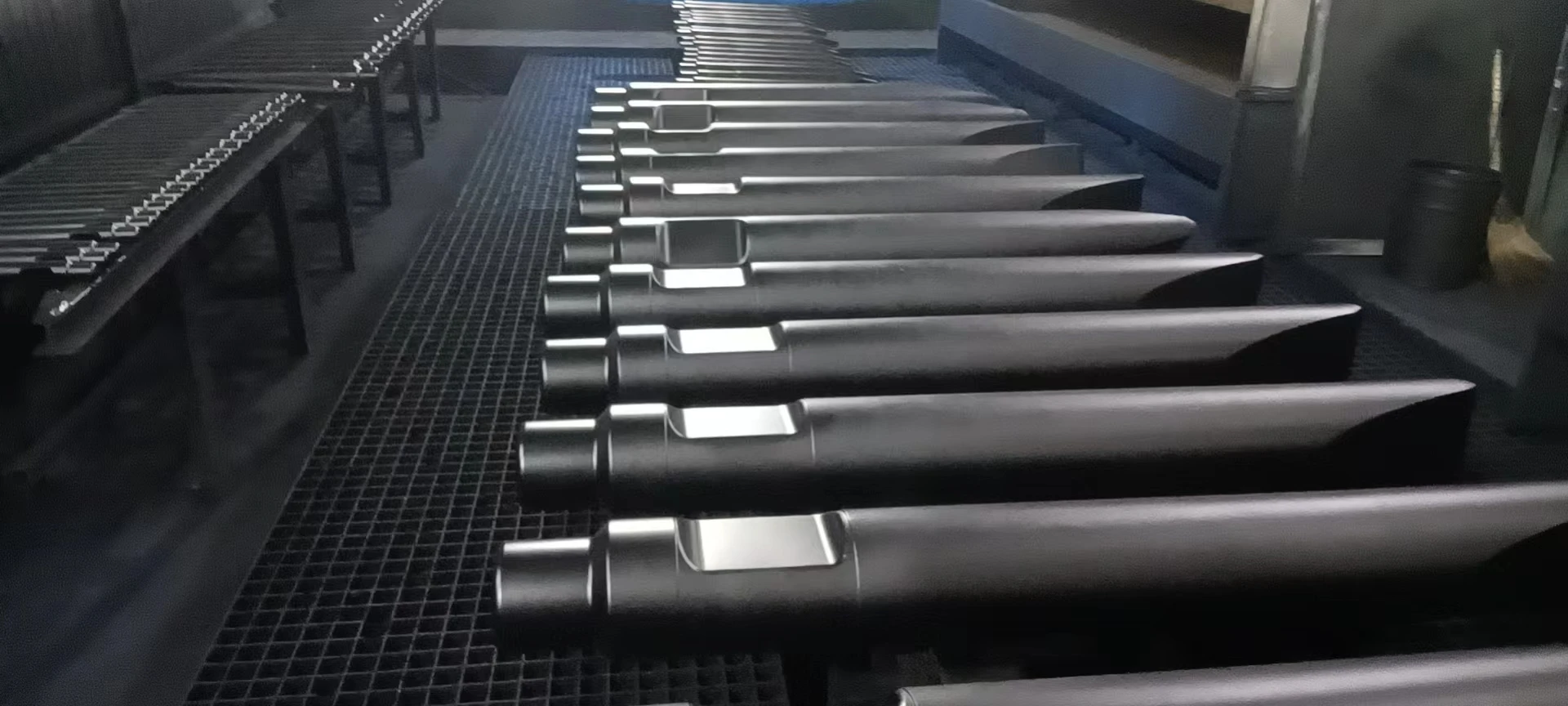 Factory Price Excavator Spare Parts SB Series Hydraulic Breaker Tool SB20/SB30/SB40/SB50 Chisel