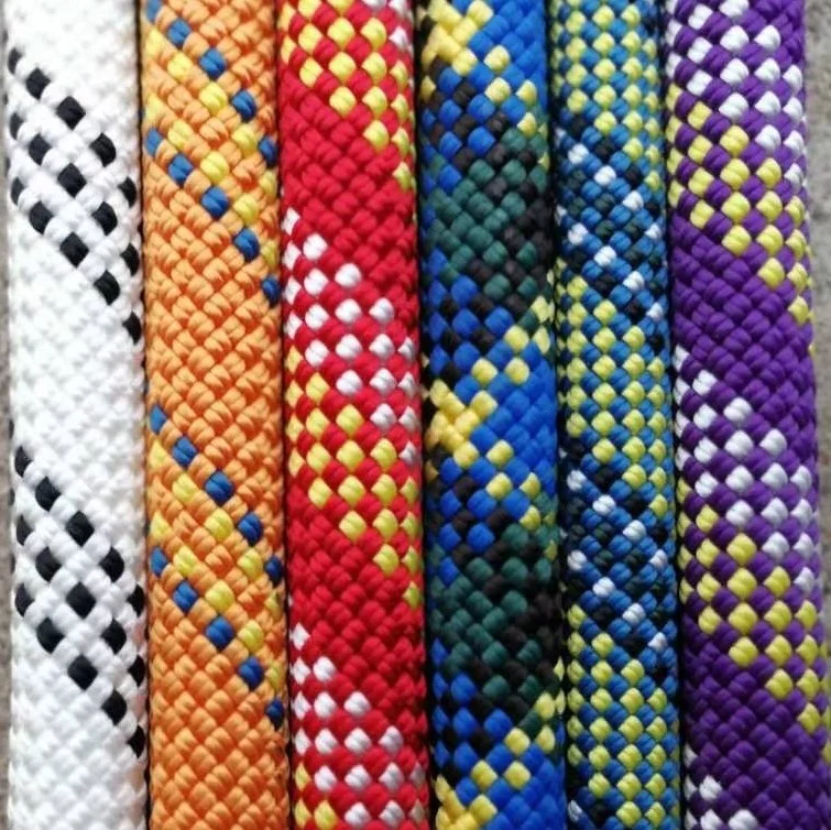 Mountaineering Rope Outdoor Climbing Rope Dynamic Rope with Nylon Material