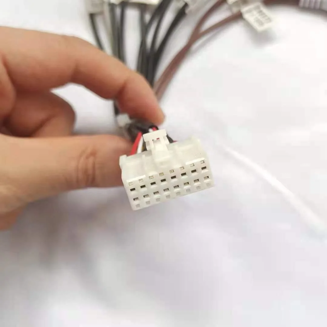 
16pin RCA Audio line video input refitted power amplifier subwoofer for car DVD player navigation 