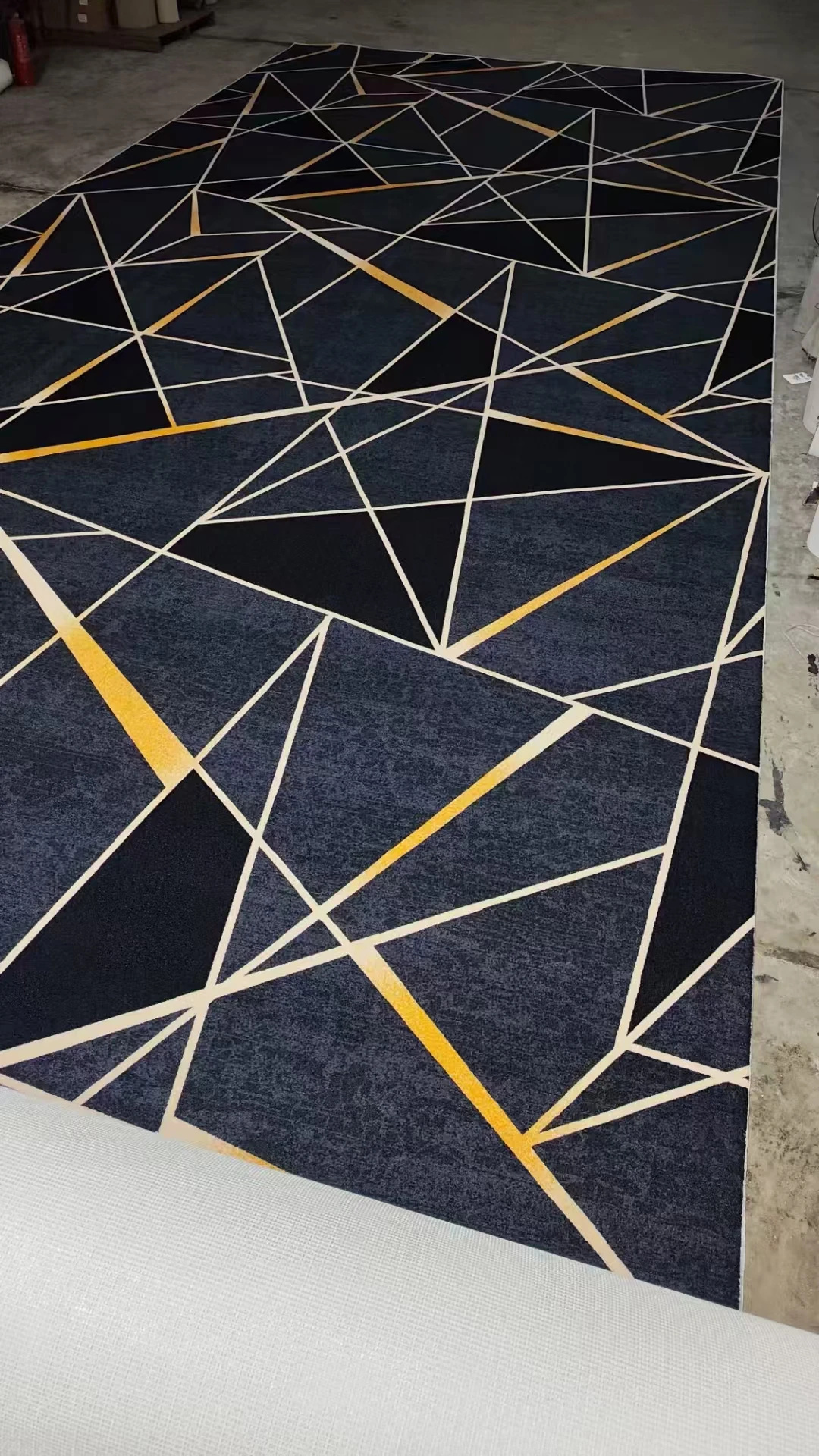 China Factory loop pile printed Carpet Machine Made Eco-friendly Commercial Carpet Loop Pile Wall to Wall Carpet