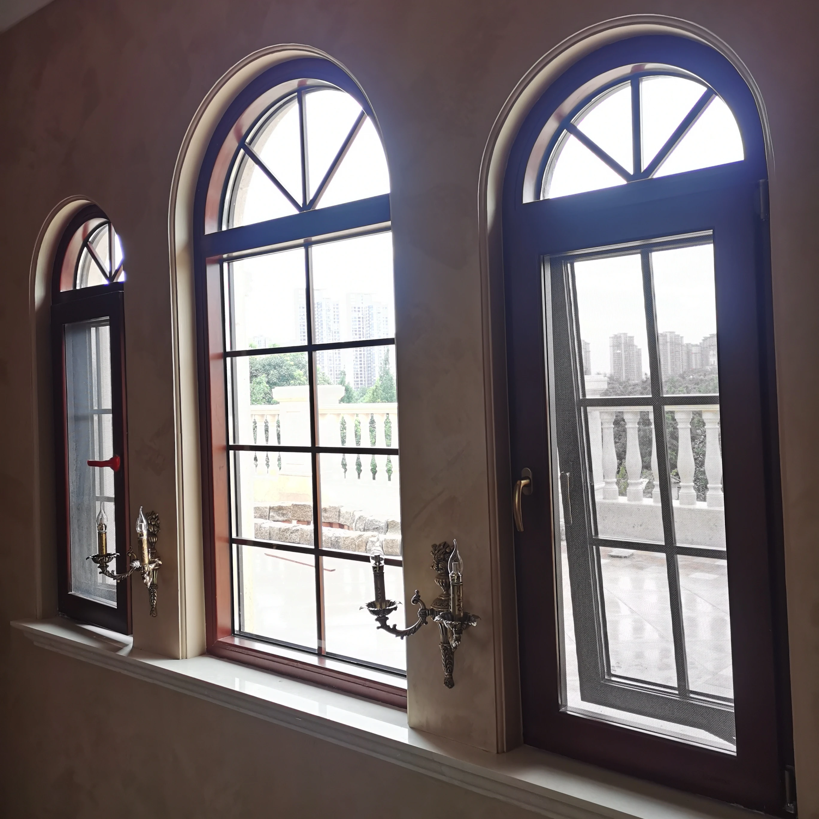 Индивидуальный дизайн, дуговые створчатые окна, полукруглые окна, алюминиевые створчатые окна в европейском стиле