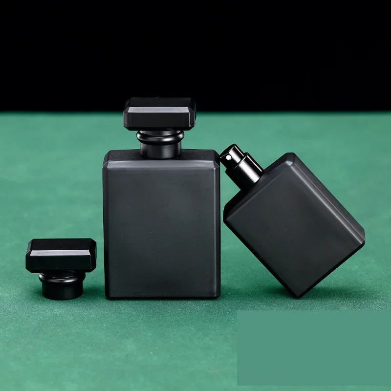 Black Empty Glass Perfume Bottle 20ml 30ml 50ml 100ml Capacity with Crimp Spray Cap for Cosmetic and Industrial Use