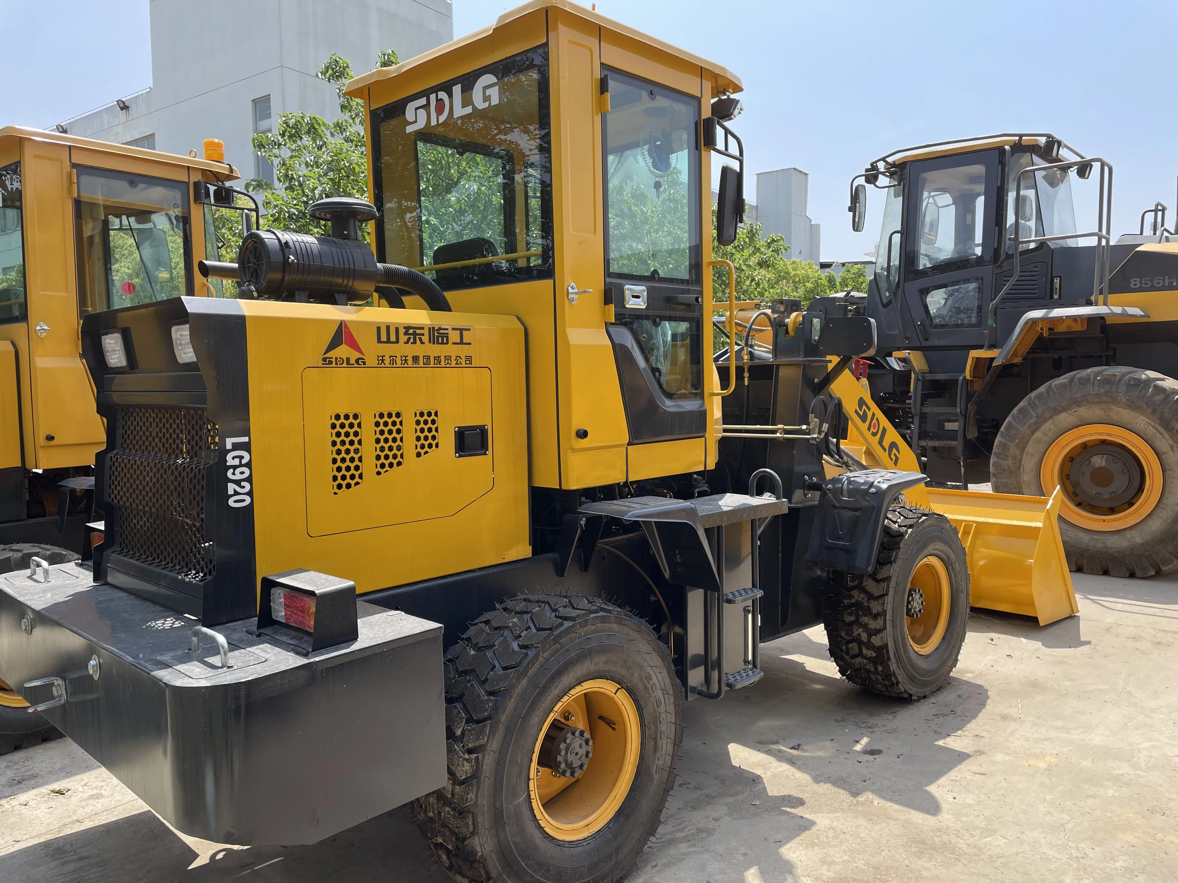 Second-hand Original Quality Earth-moving lachinery Cheap 920 wheel Loaders Available For sale/tractor front end loader