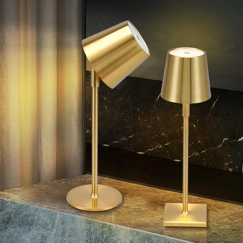 Modern decorative lighting hotel bar bedside nordic metal led restaurant rechargeable table lamps