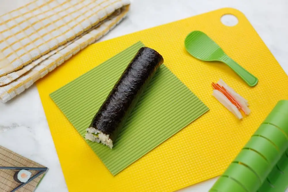 BPA free  silicone  sushi making kit sushi mat set