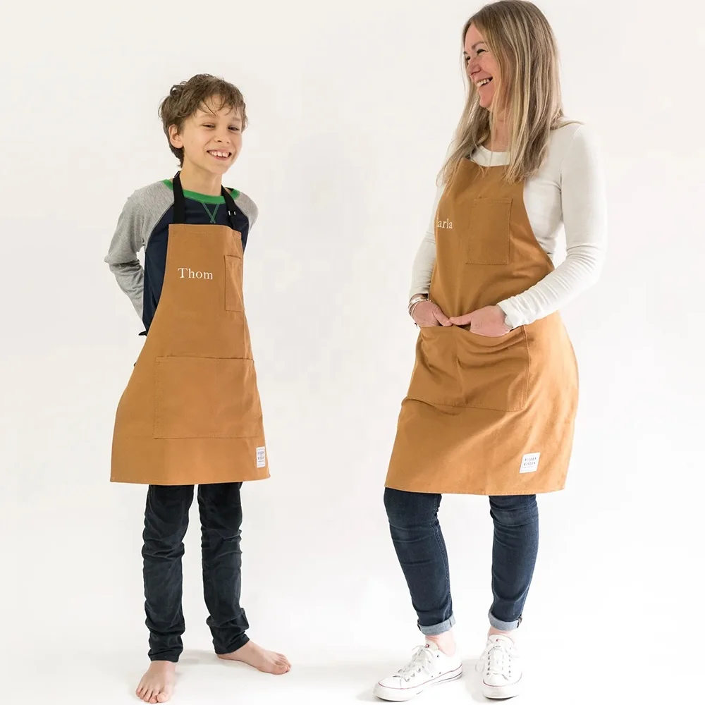 DUOLAI Wholesale Widely Used Washed Canvas Apron With Pockets Custom Print Logo Bib Apron Kitchen Cooking Baking Bib Apron