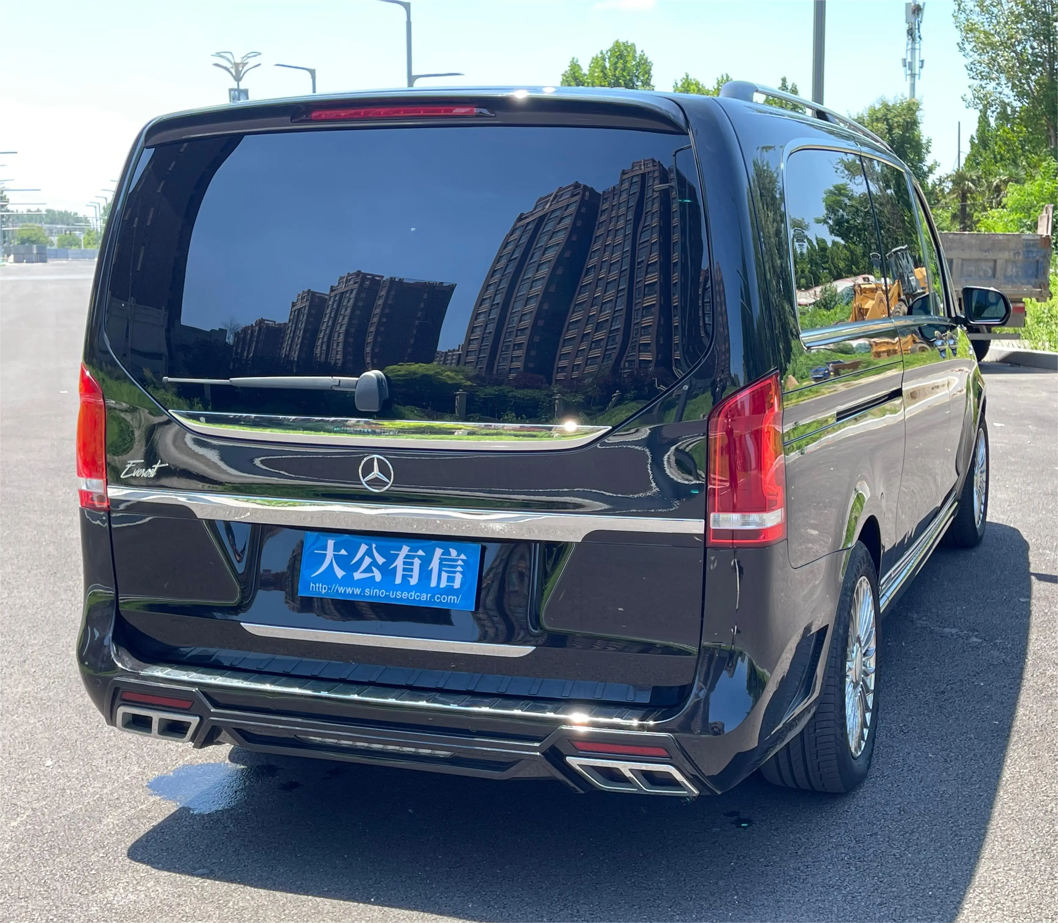 2021 Подержанный автомобиль хорошего состояния Mercedes-Benz V260L 2 0 T V-class длинноосевой колесной базы левое Рулевое управление