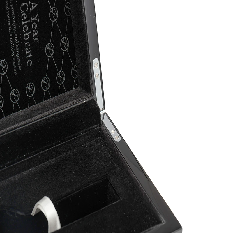  High Gloss Black Color Handmade Red Wine Wooden Gift