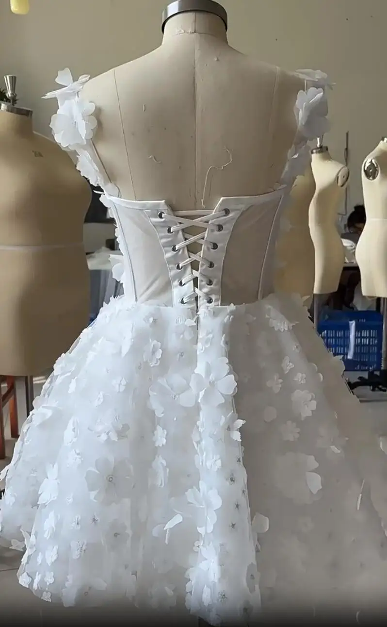 2024 Short Wedding Dresses 3D Floral Appliques Mini Short A-Line Wedding Dresses Spaghetti Straps Corset Back Boho Bridal Gowns