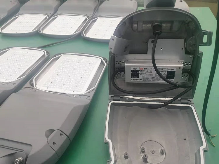 outdoor IP66 IP67 IK10 Photocell sensor Parking Lots LED Street Lamp 50w 60w 80w 100w 120w led street light