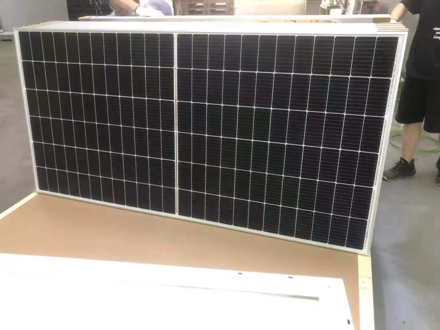 Trina 440W 550W  high quality monocrystalline solar panel with low price and high efficiency