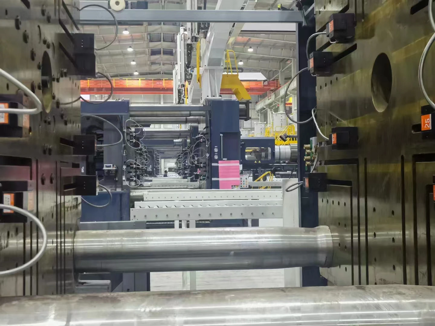 NEXARA Heavy Duty 1210 1200*1100*150mm One-Piece Blow Molding Pallet Warehouse Storage Pallet Rack High Quality Storage Solution