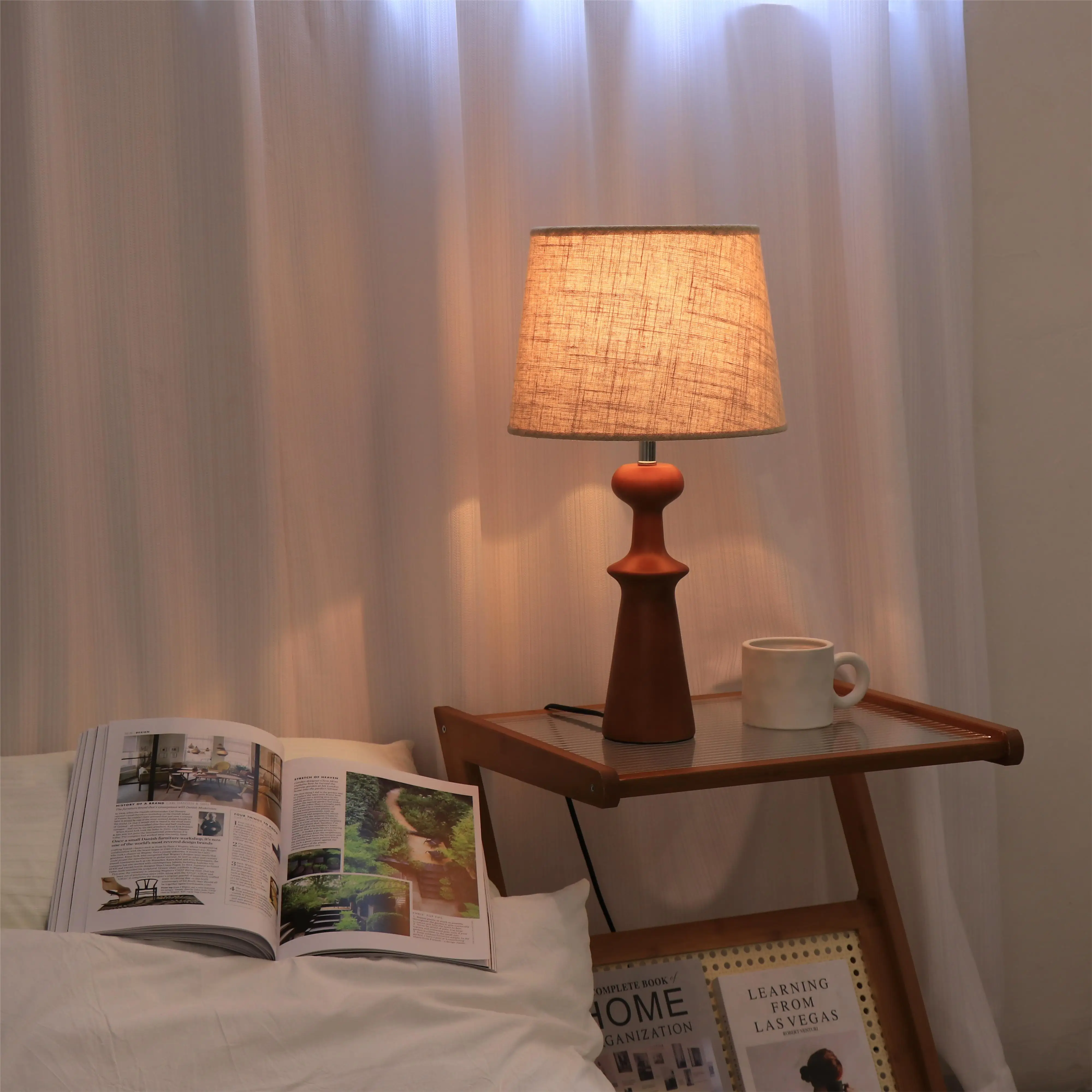 BCSI factory wholesale new room design luxury wooden base bedroom bedside hotel luxury decorative table lamp