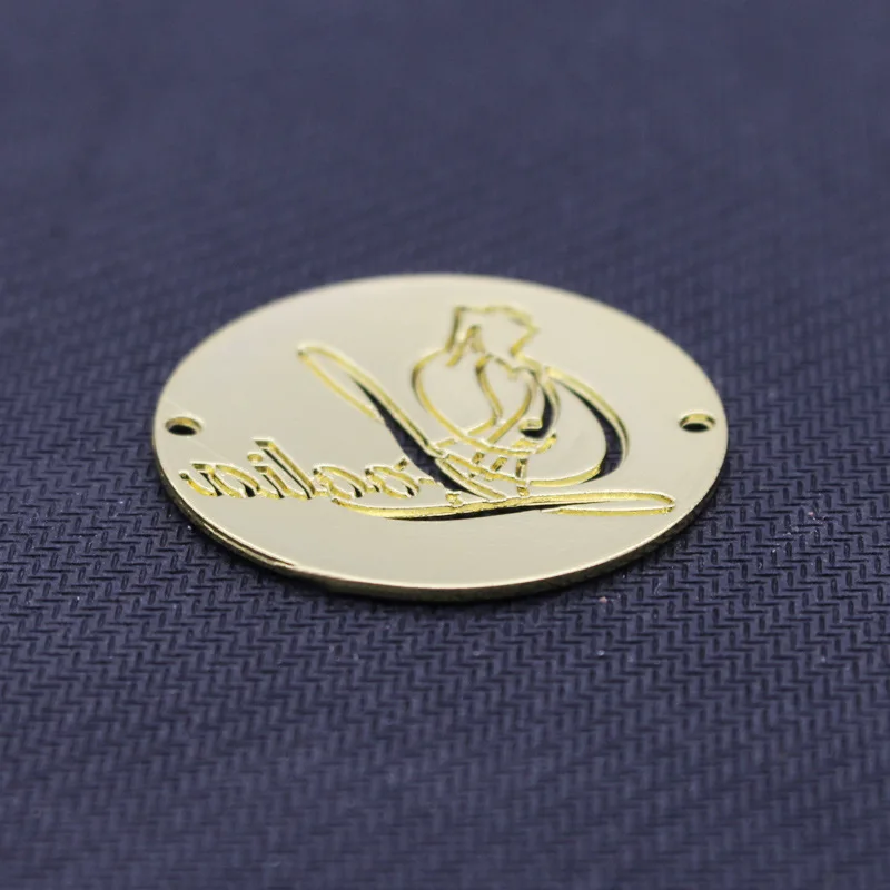 Plate High Grade Custom Engraved Texture Logo Brushed Metal Label Round Gold or Custom Color Bags accessories Sampling Accepted