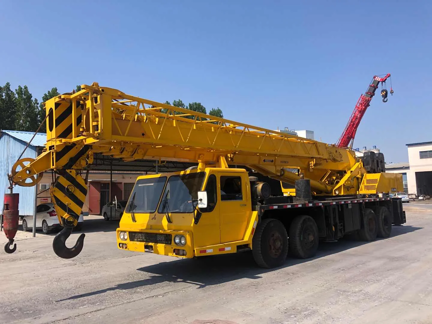  Б/у оригинальный мобильный кран Tadano TL300E грузовик телескопический стреловой 30 тонн вездеходный внедорожный