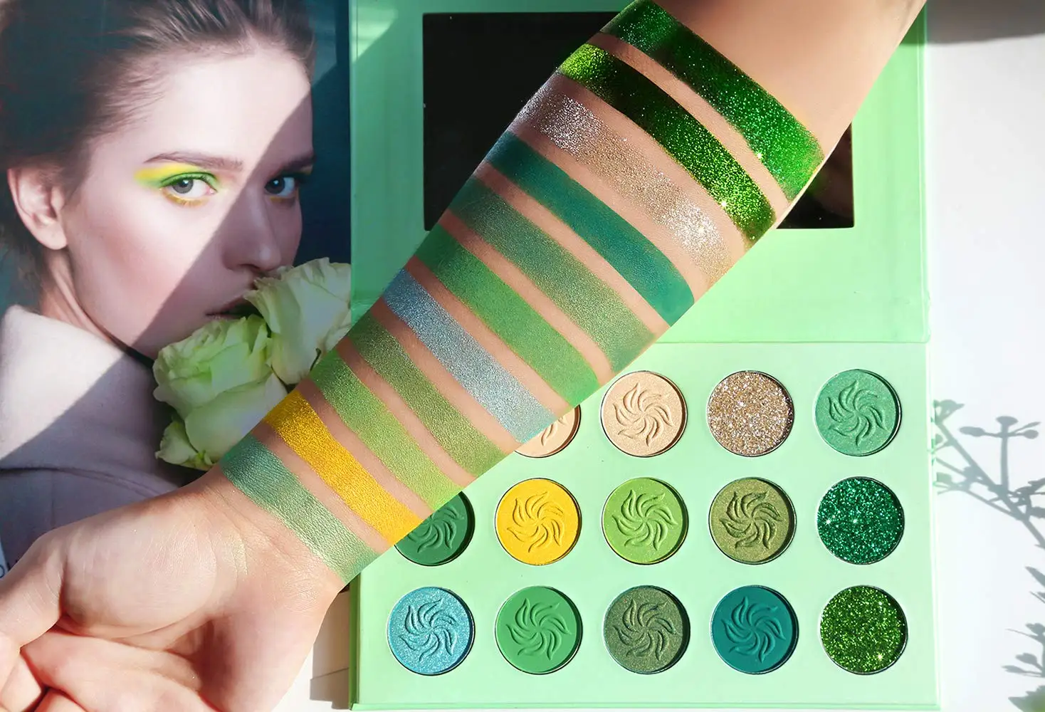 Green Eyeshadow Palette Pigment Powder Pressed 15 Colors Matte And Shimmer Eyeshadow Palette